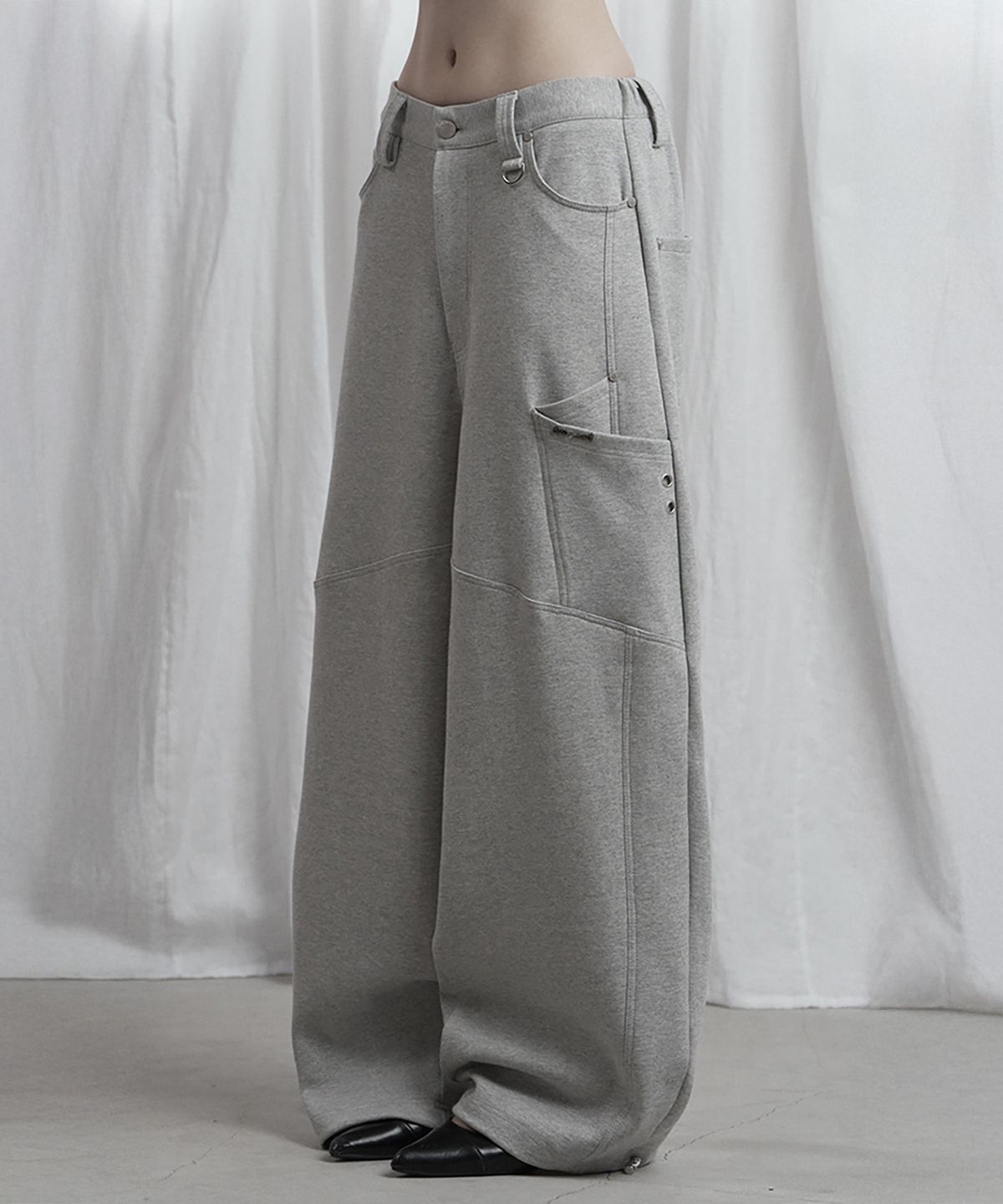 에트오소메(ETRE AU SOMMET) Panel Pocket Wide Training Pants (Melange Gray)