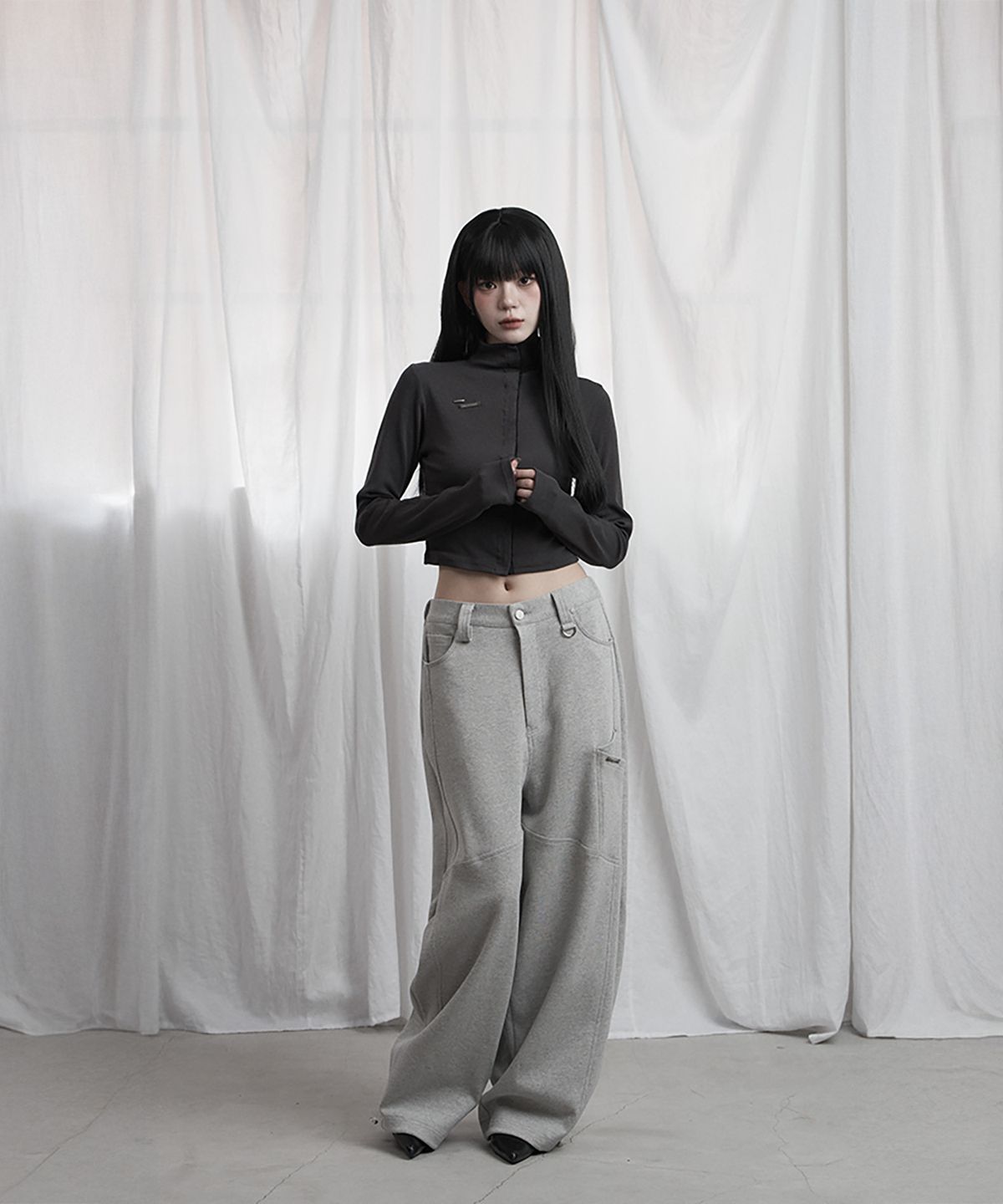 에트오소메(ETRE AU SOMMET) Panel Pocket Wide Training Pants (Melange Gray)