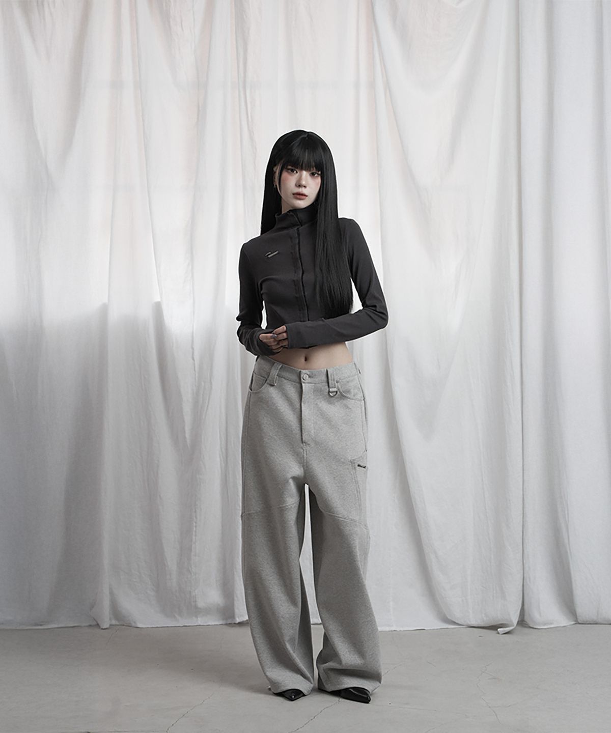 에트오소메(ETRE AU SOMMET) Panel Pocket Wide Training Pants (Melange Gray)