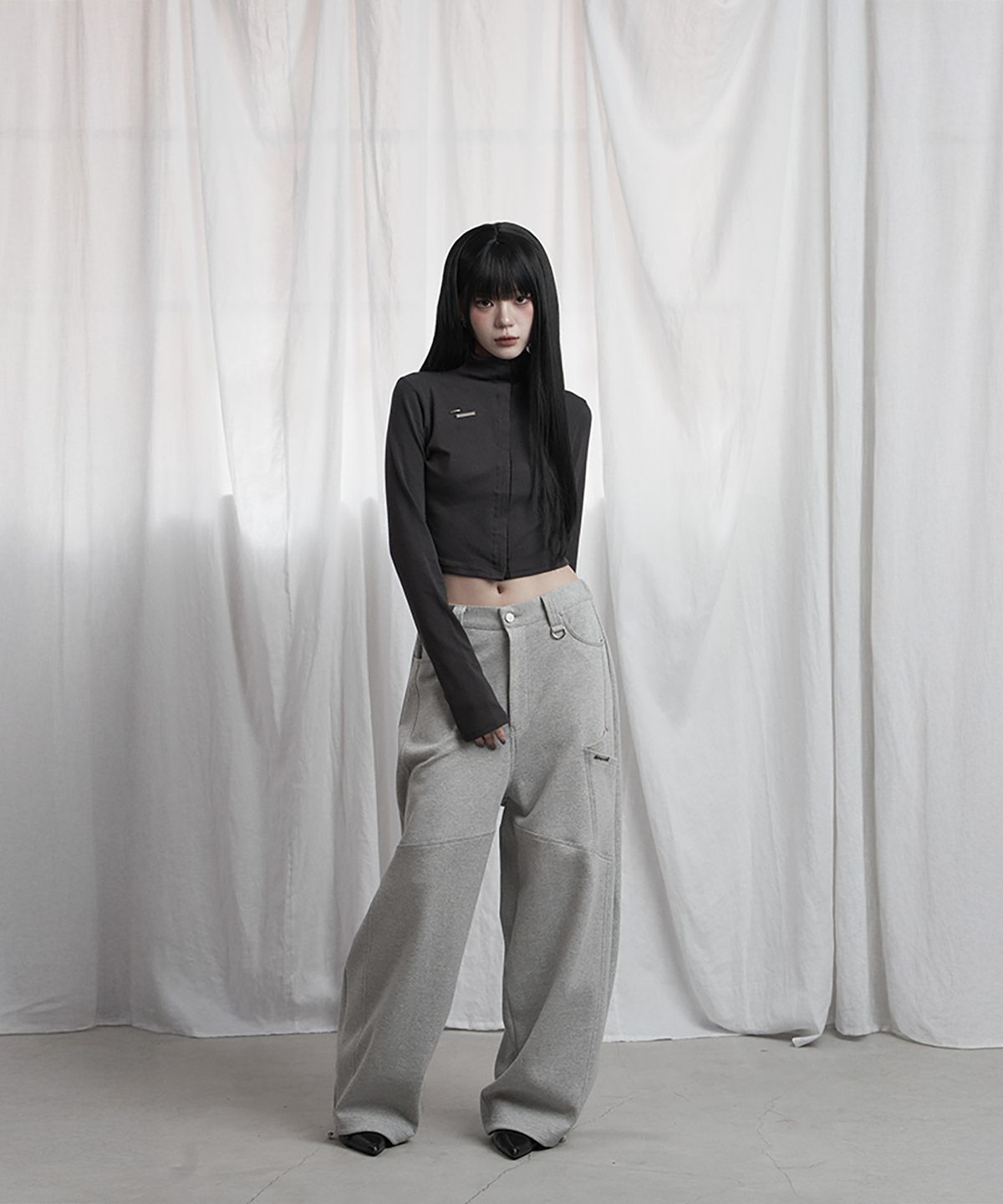 에트오소메(ETRE AU SOMMET) Panel Pocket Wide Training Pants (Melange Gray)