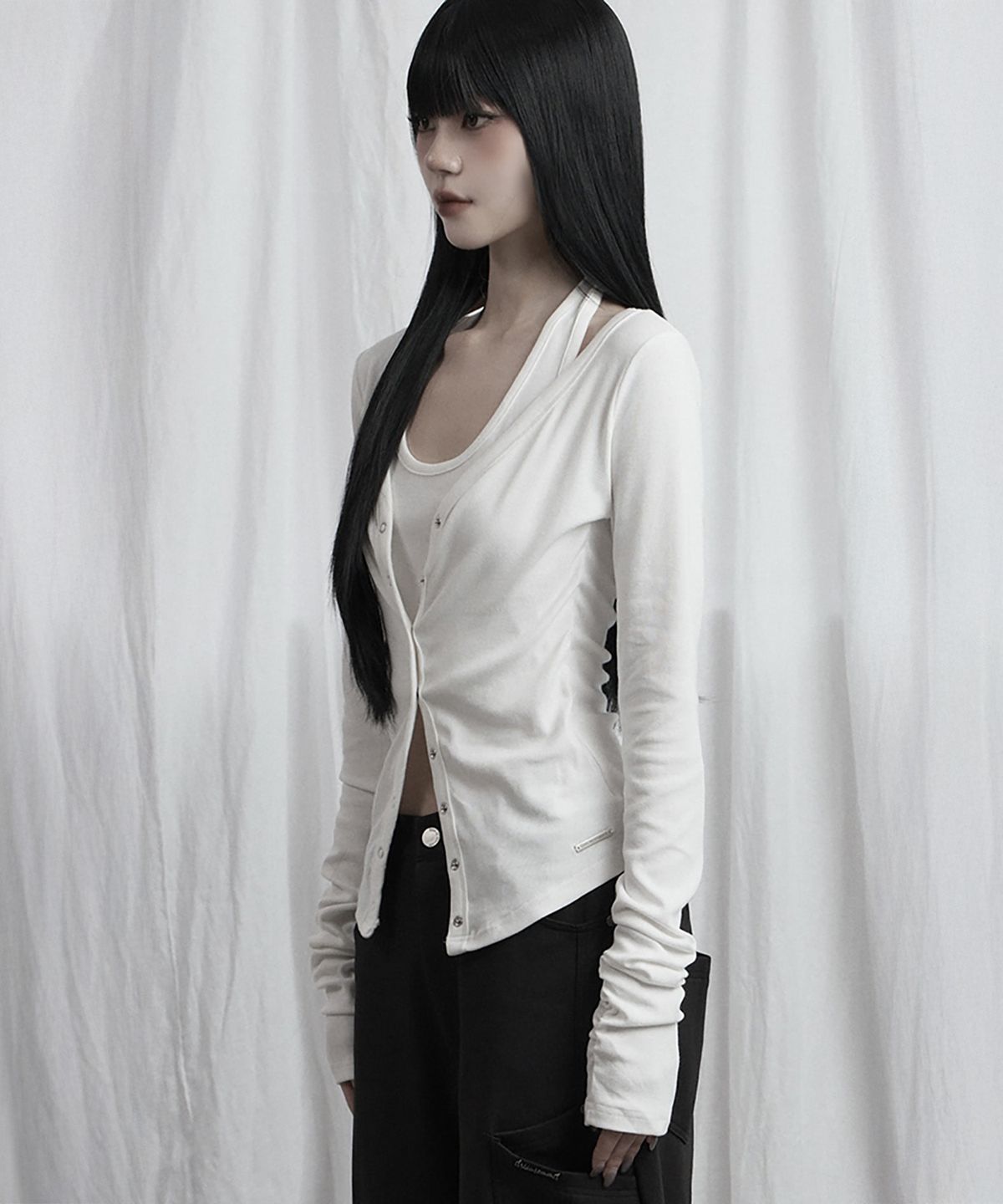 에트오소메(ETRE AU SOMMET) Halter Neck Slim Cardigan (Ivory)