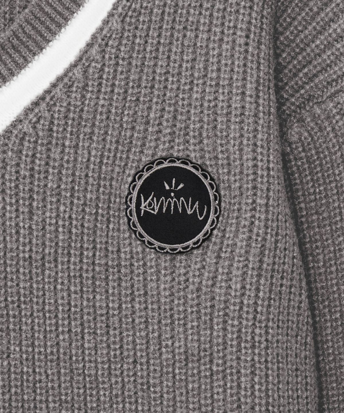 커뮨더웨어(KOMMUNTHEWEAR) KOMMUN VNECK KNIT SET GREY 커뮨 브이넥 니트 셋트 그레이