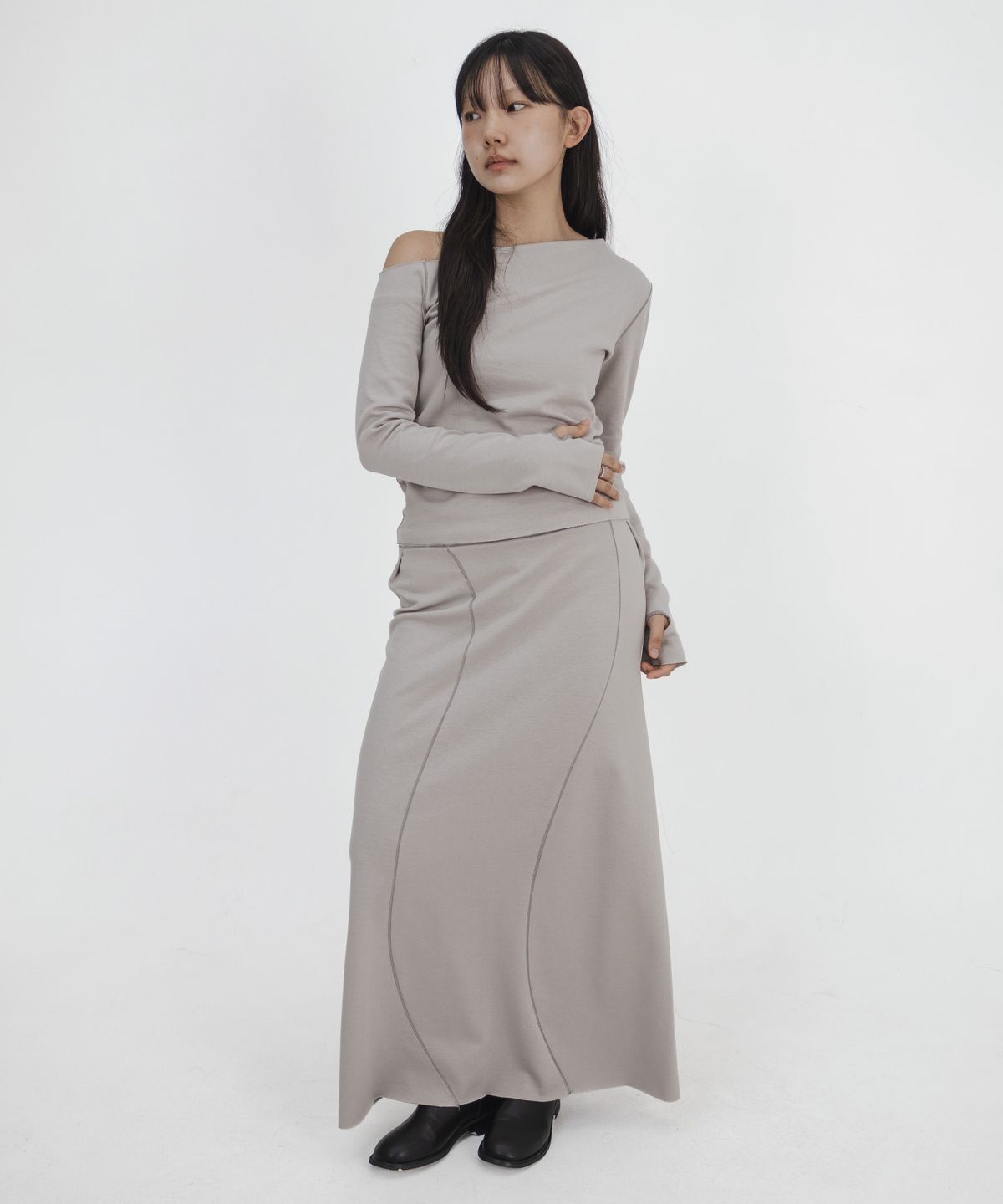 고리(GORI) Wave Maxi Skirt (beige)