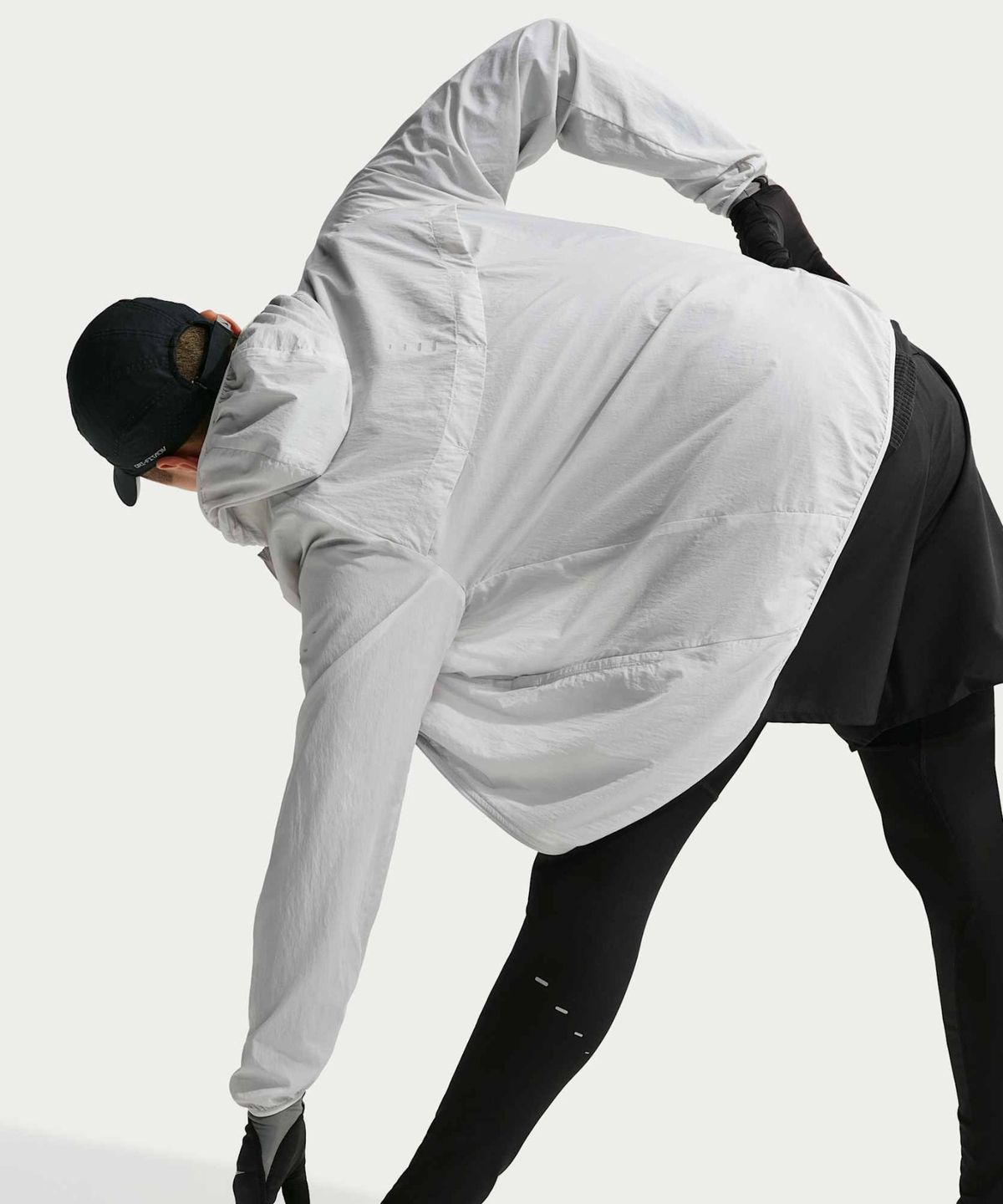 나이키(NIKE) 스트라이드 리펠 UV 러닝 재킷 M - 그레이 포그 / HV4549-097