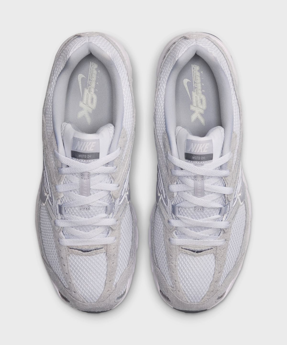 나이키(NIKE) 에어 맥스 모토 2K 스웨이드 M - 퓨어 플래티넘:화이트:쿨 그레이:울프 그레이 / IX4846-001