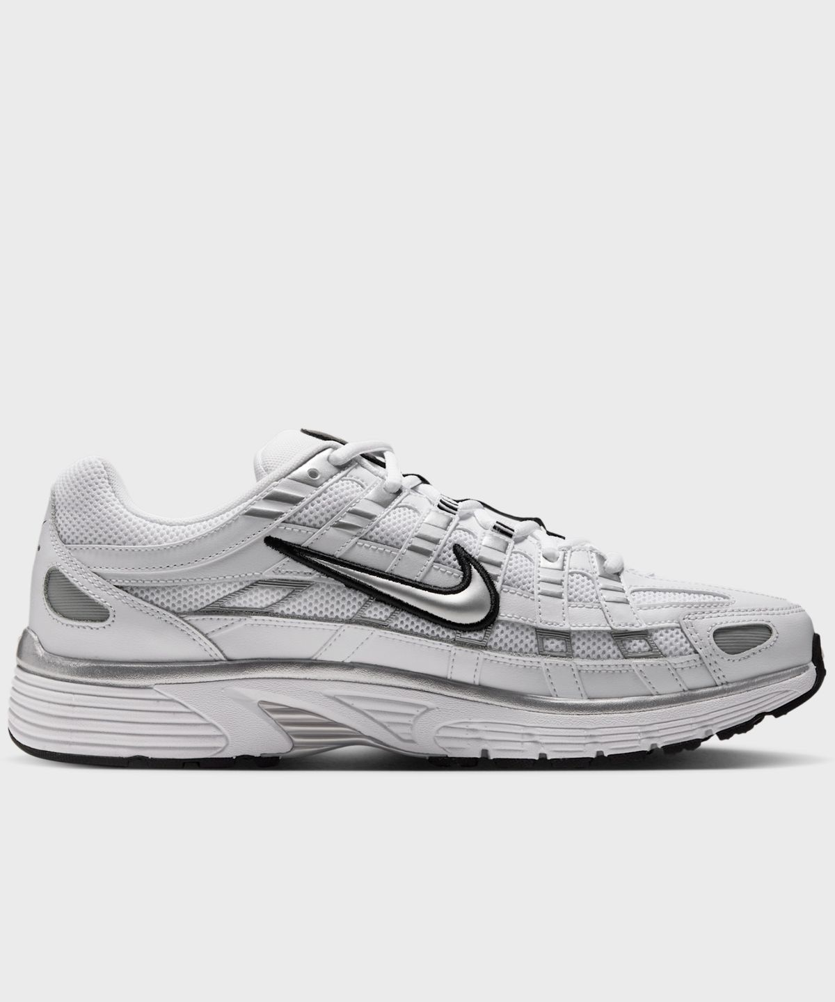 나이키(NIKE) P-6000 M - 화이트:블랙:메탈릭 실버 / IX6221-101