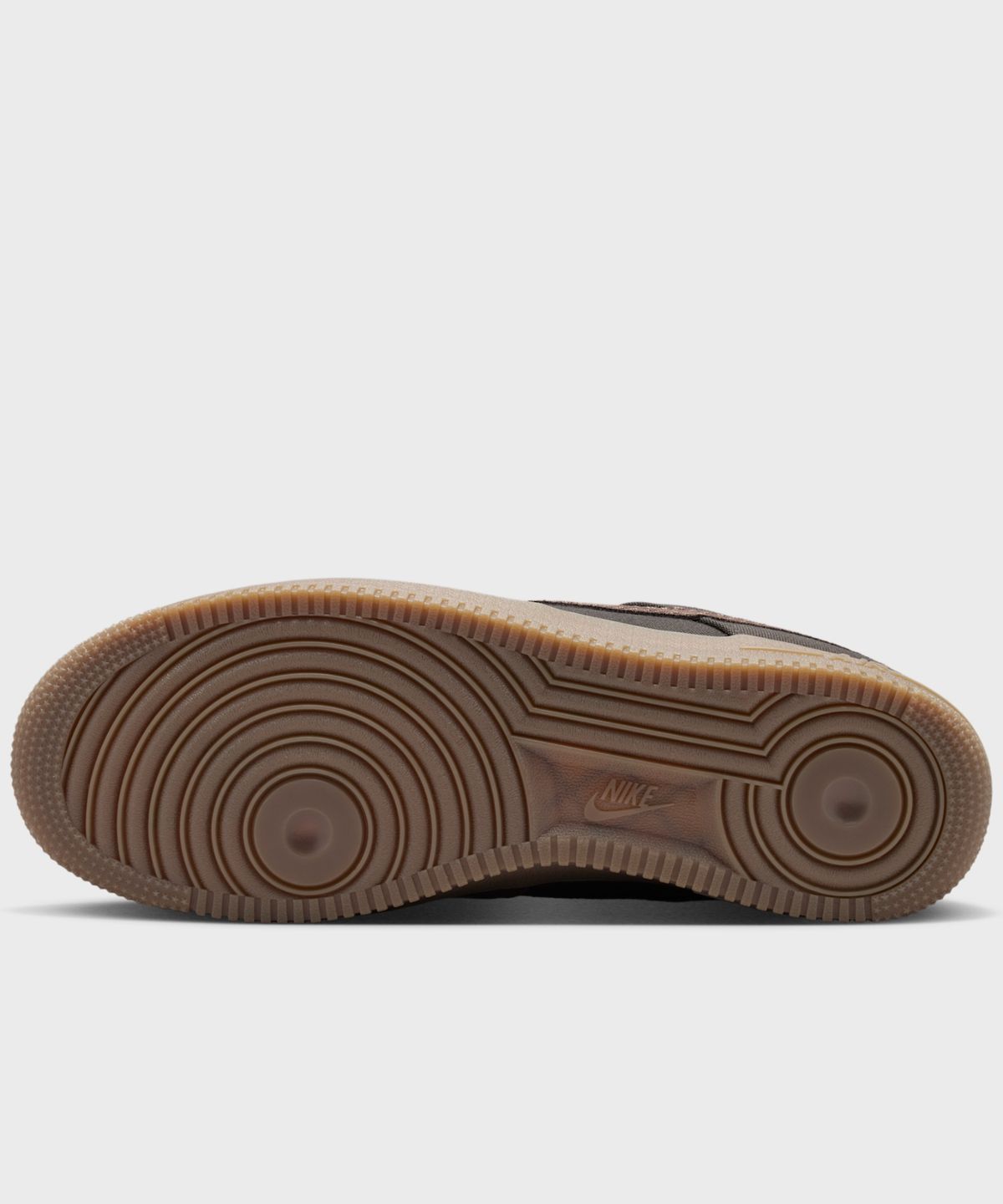 나이키(NIKE) 에어 포스 1 07 LV8 M - 쉐도우 헤더:검 미디엄 브라운:라이트 아머리 블루:바로크 브라운 / IZ4702-235