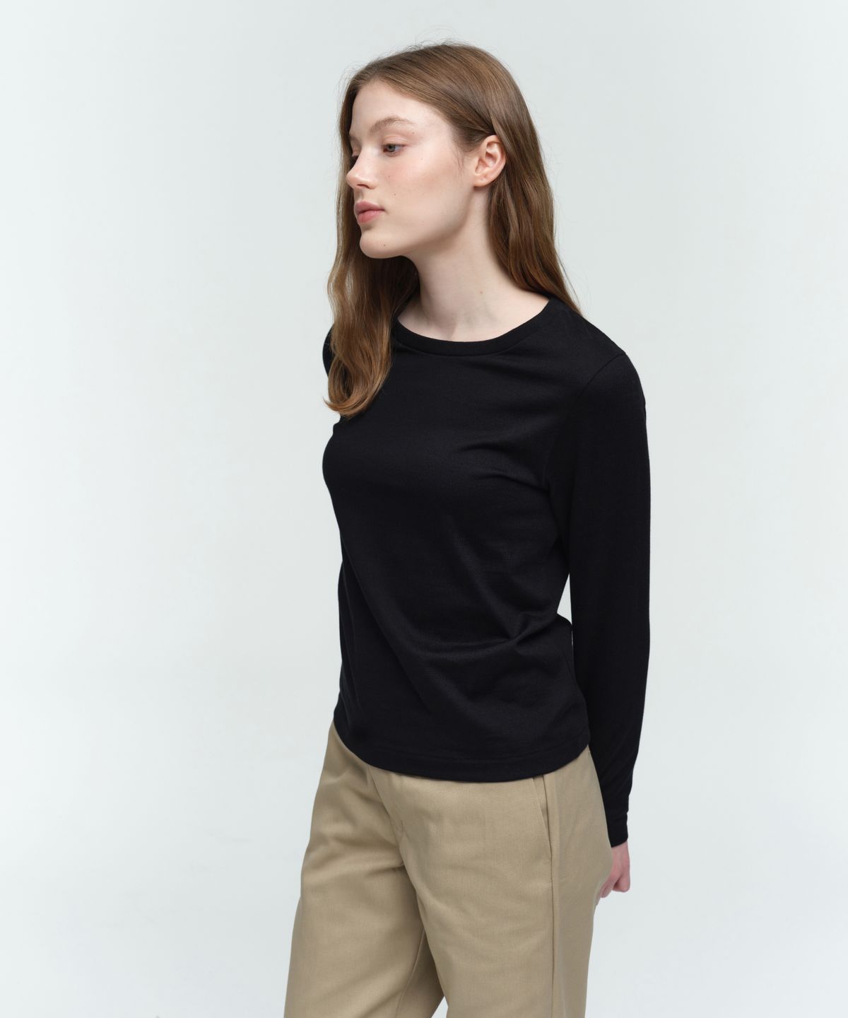 헤인즈(HANES) 쿠로 for HER 크루넥 롱 슬리브 티셔츠 블랙