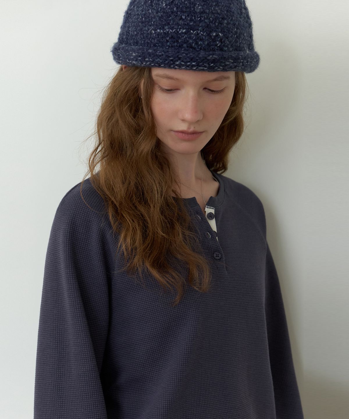 더미튼(THEMITTEN) Sylvan waffle t-shirt (vintage navy)