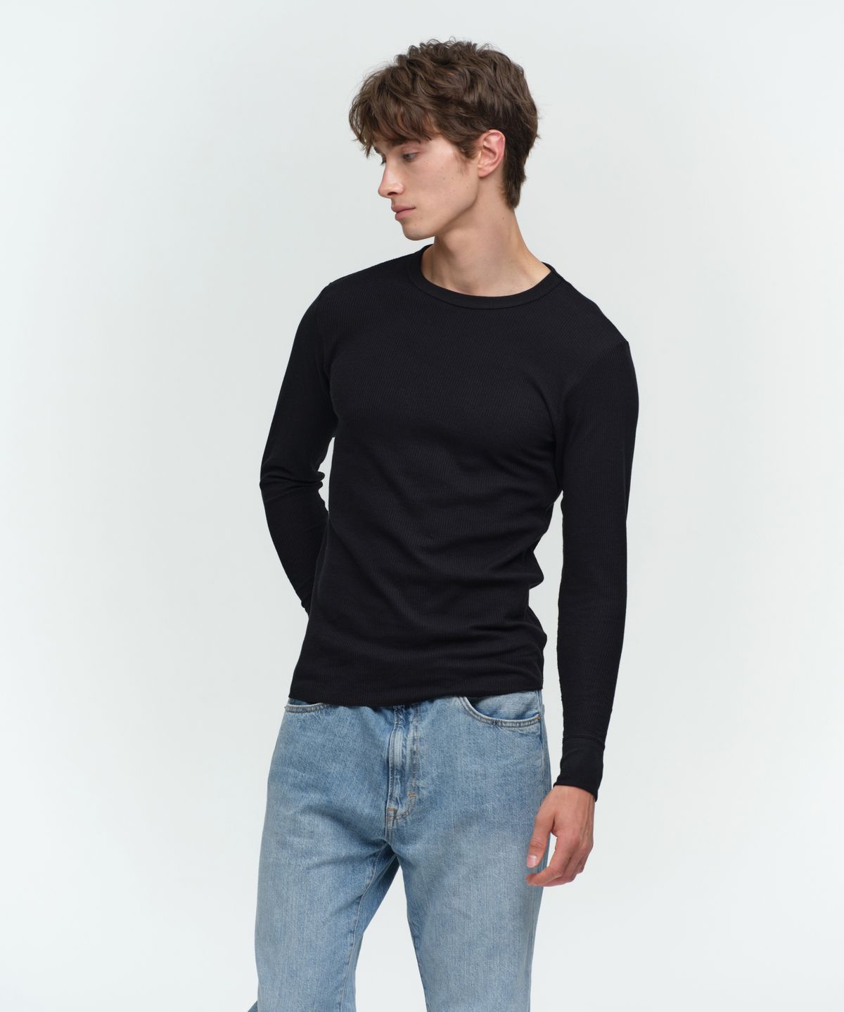헤인즈(HANES) 써멀 크루넥 롱 슬리브 티셔츠 블랙