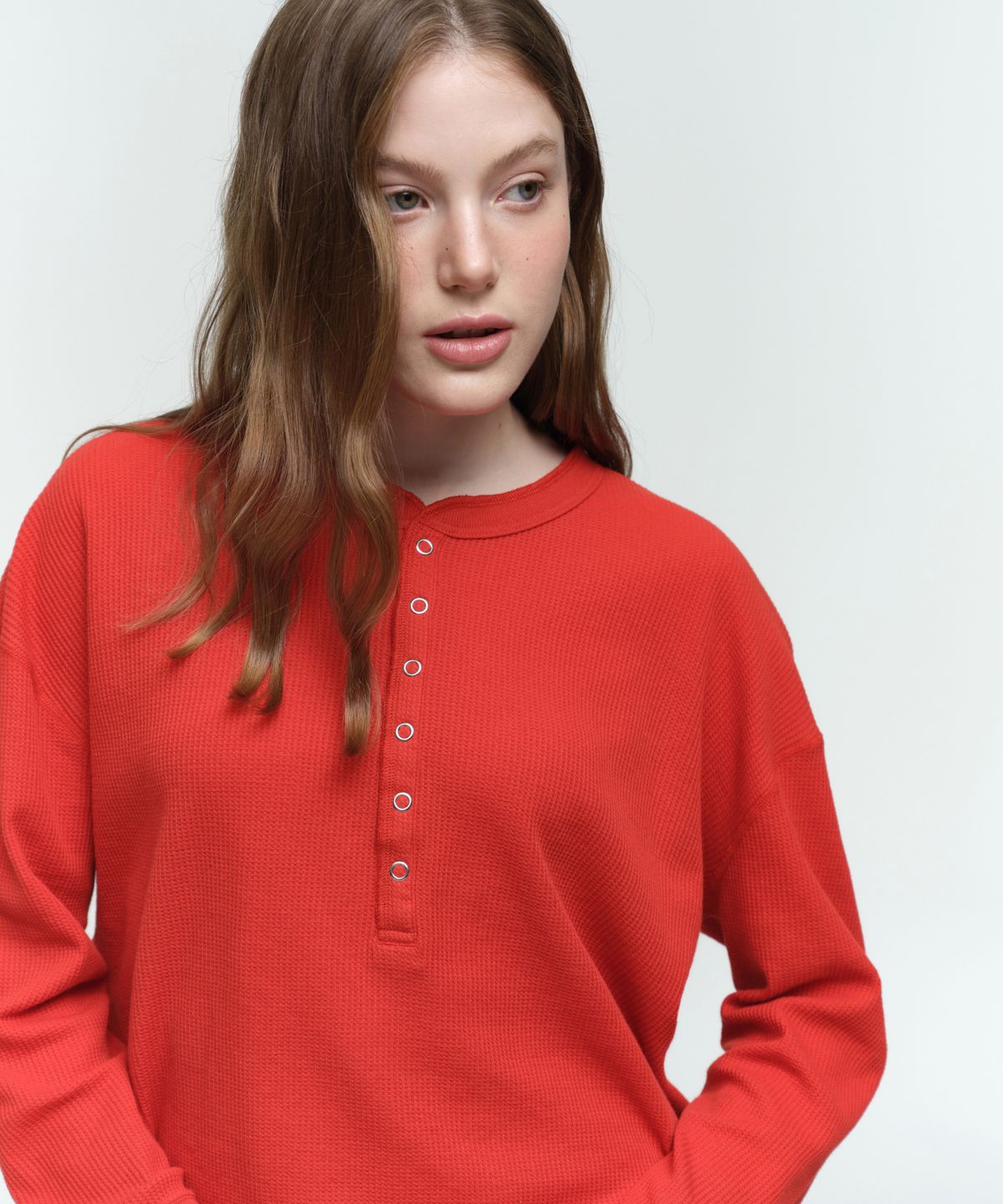 헤인즈(HANES) 써멀 for HER 헨리넥 롱 슬리브 티셔츠 레드