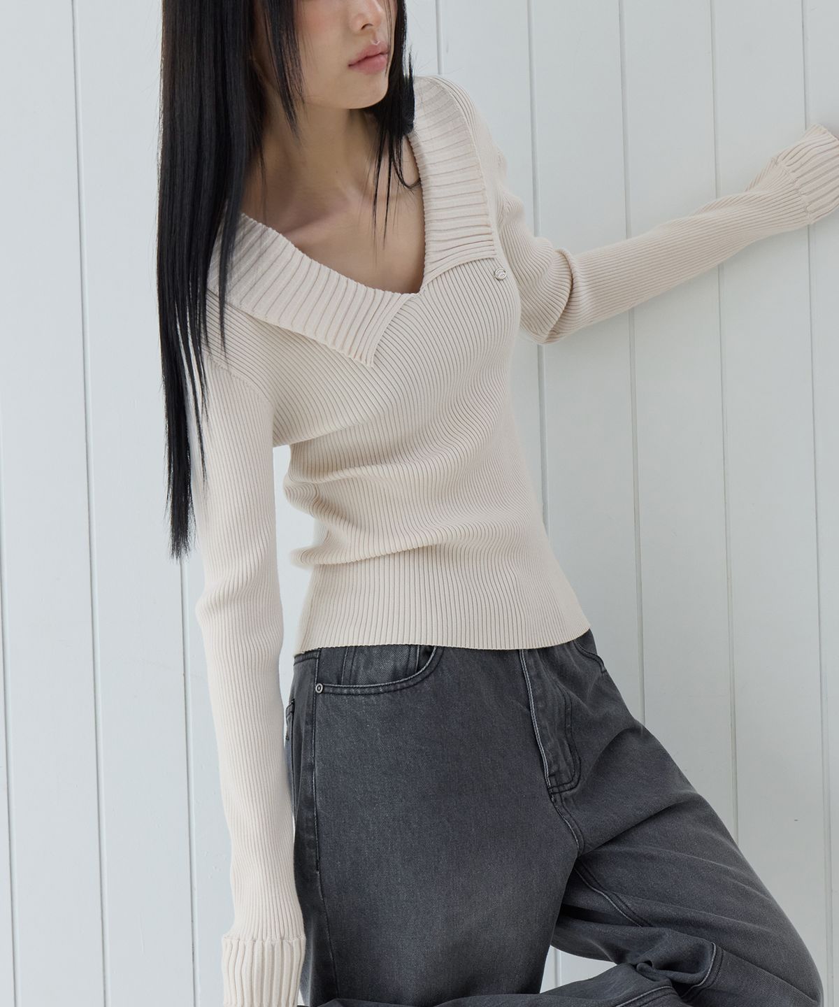 런던다다(LONDONDADA) Open Collar Rib Knit Top, 2colors