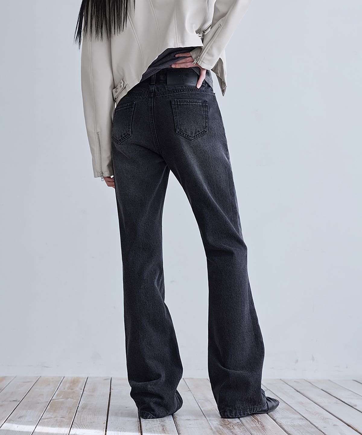 런던다다(LONDONDADA) Paneled Slim Flare Jeans,  BLACK