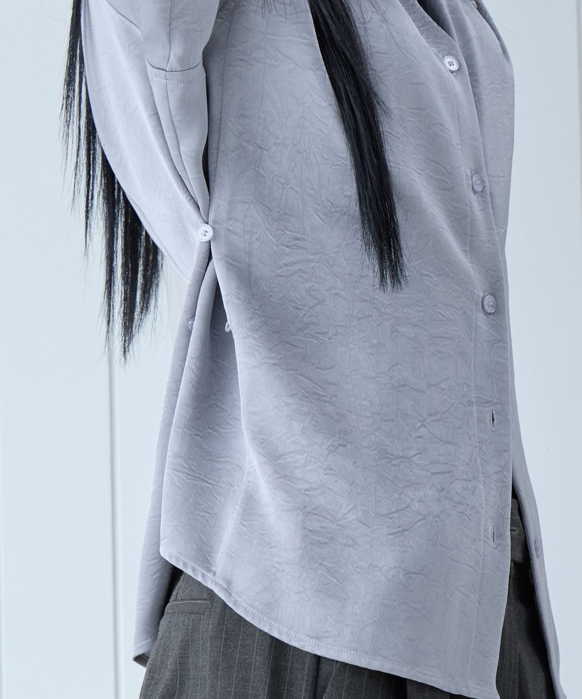 런던다다(LONDONDADA) Satin Button Waist Blouse, DUST BLUE