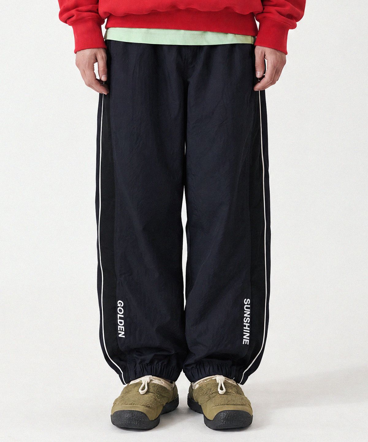 골든선샤인(GOLDEN SUNSHINE) WARM UP PANTS_DNavy/Blackbun