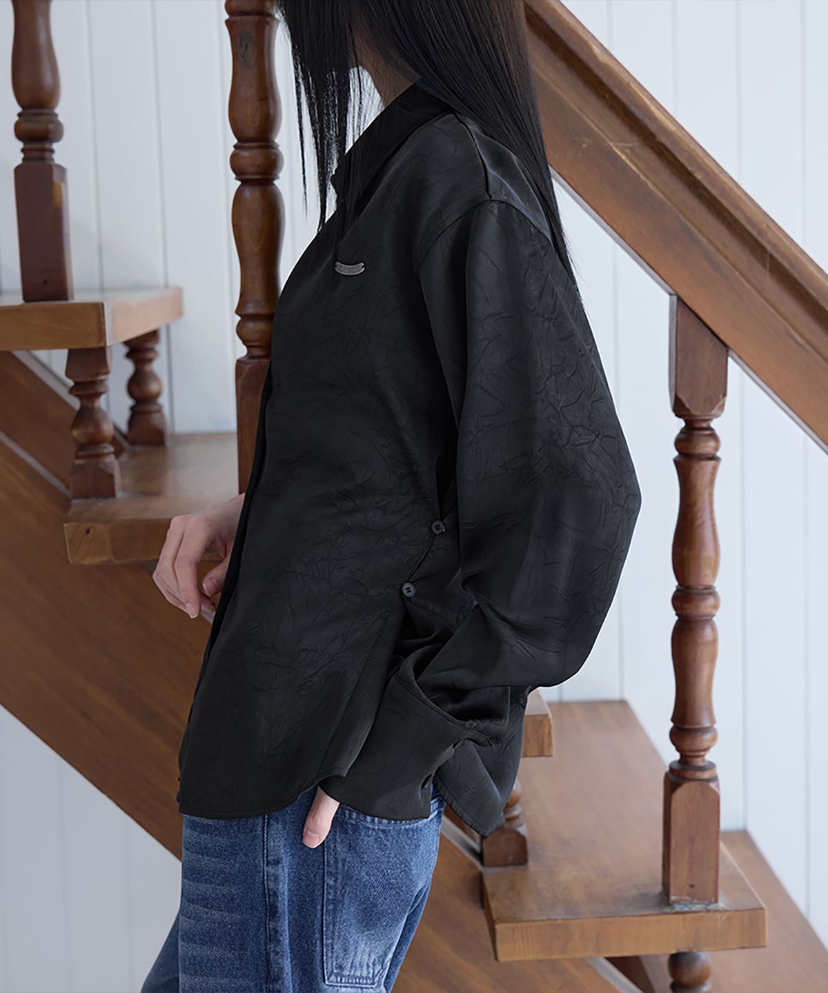 런던다다(LONDONDADA) Satin Button Waist Blouse, BLACK