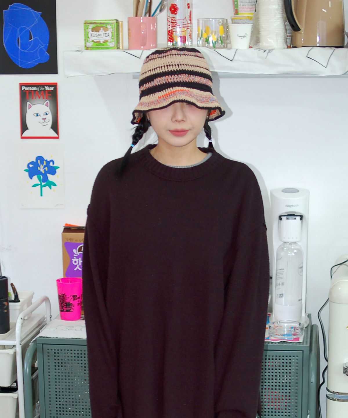 솔티버터핸드웍스(SALTY BUTTER HANDWORKS) VHS PATTERN BUCKET HAT - BEIGE / BLACK