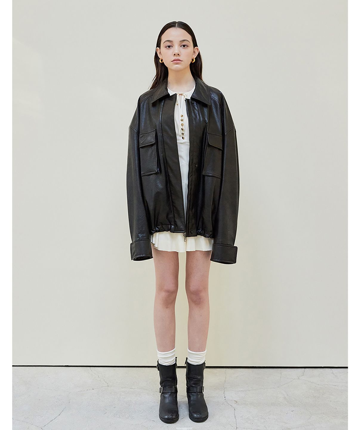 이브(YIV) Faux leather over-fit jumper