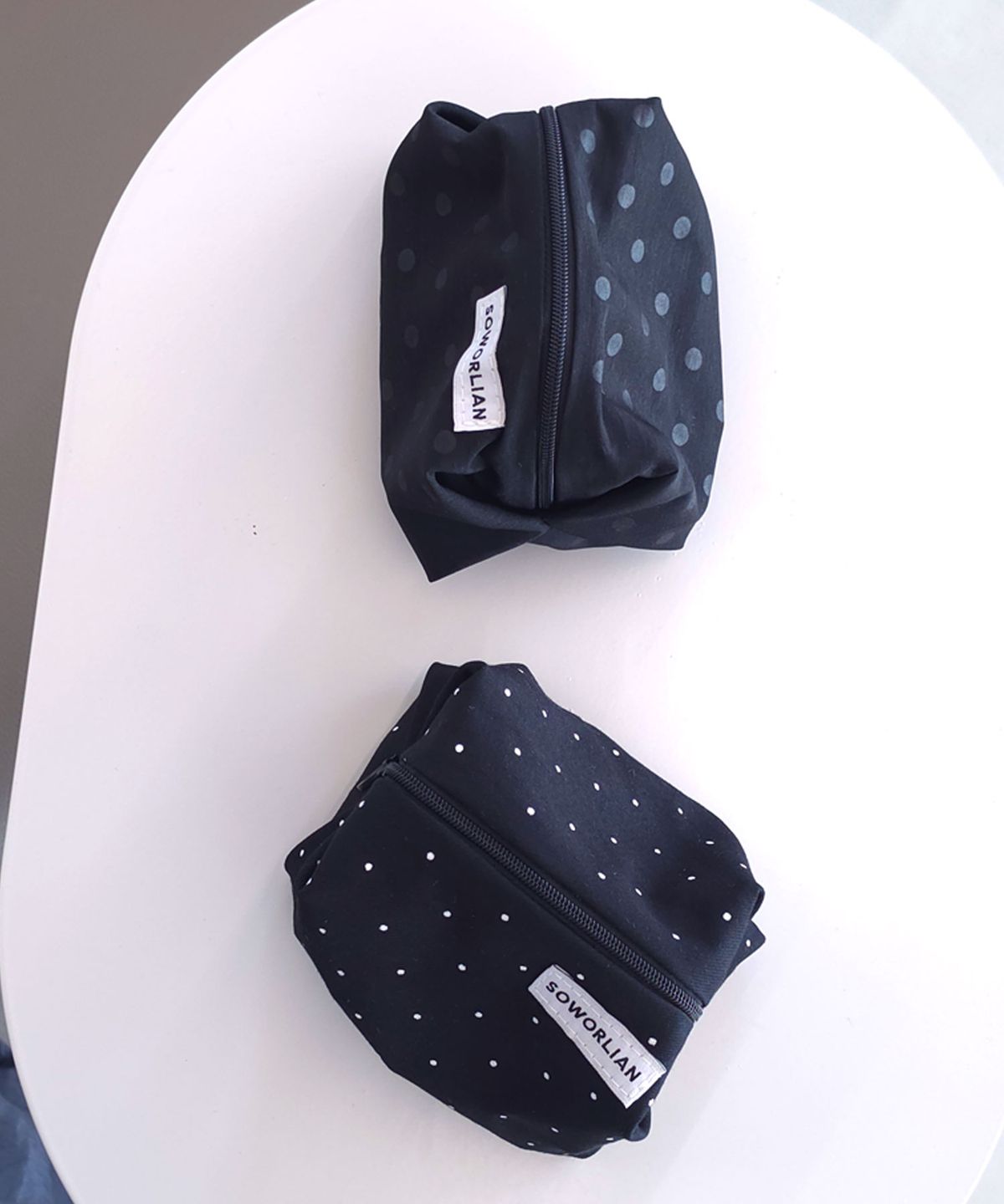 소월리안(SOWORLIAN) Cloud Pouch_Shadow Dot/Milky Dot Black