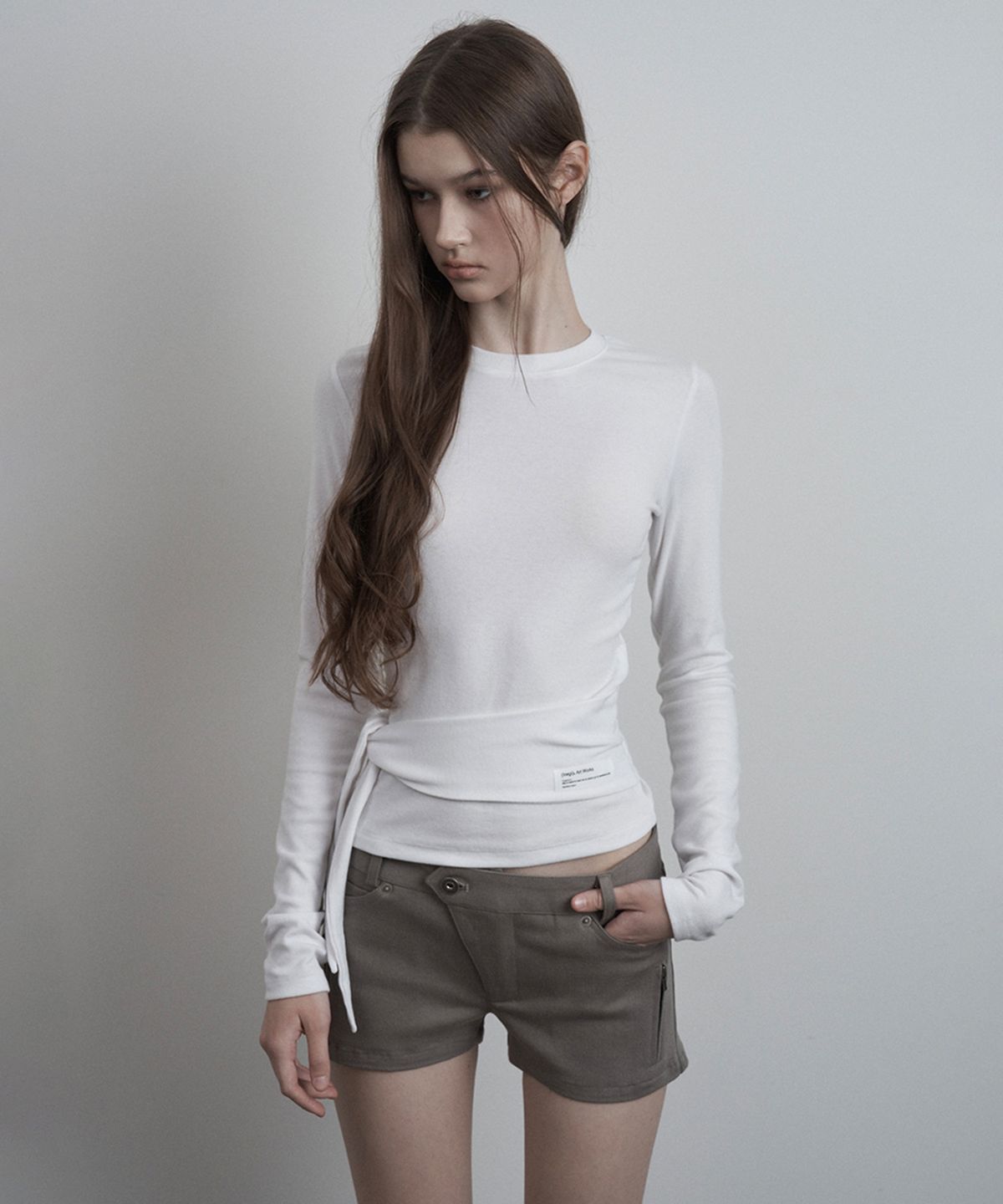 이네기(INEGI) Overlay Waist Zip Shorts (sand beige)