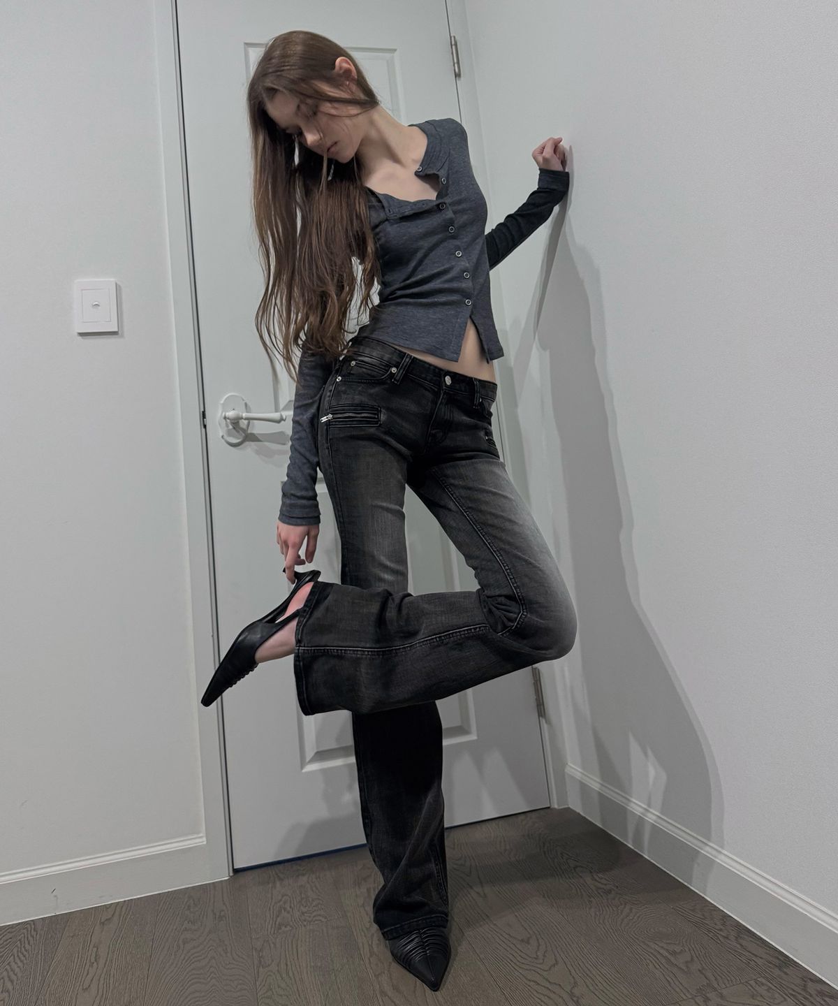 이네기(INEGI) Gothic Zip Bootcut Jeans (dark grey)