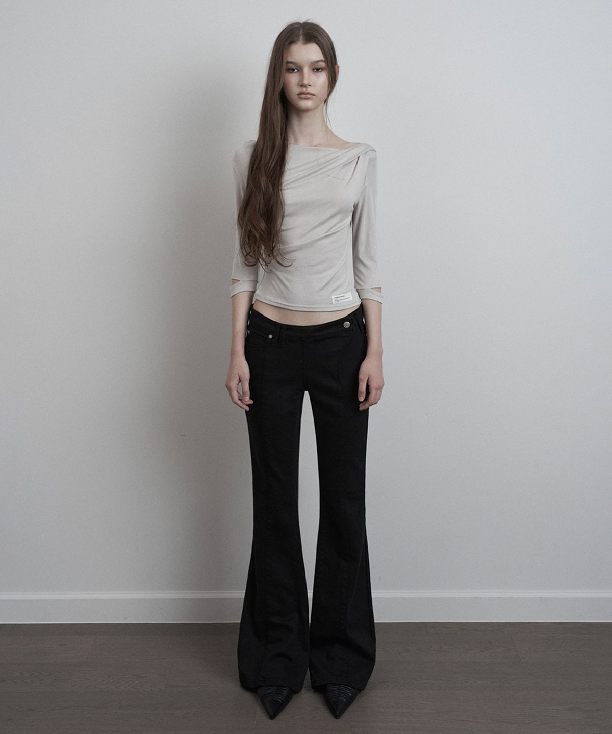 이네기(INEGI) Offset Slub Bootcut Pants (black)