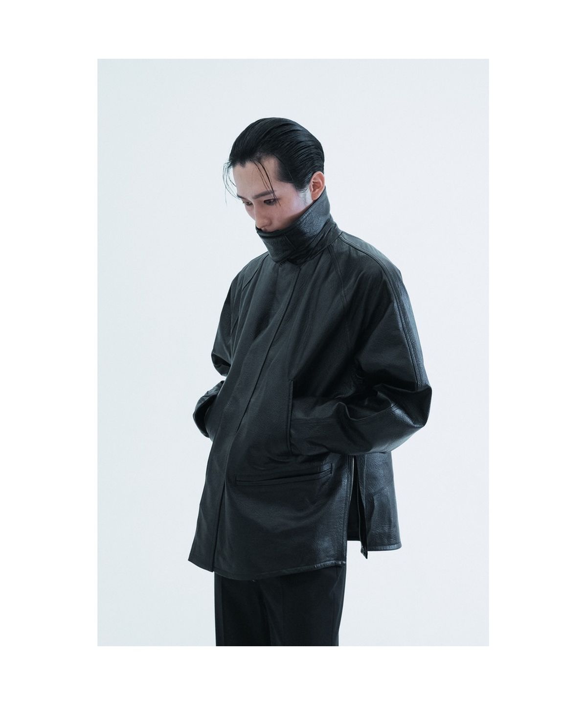 룬케이브(LUNECAVE) 가죽 오버사이즈 자켓