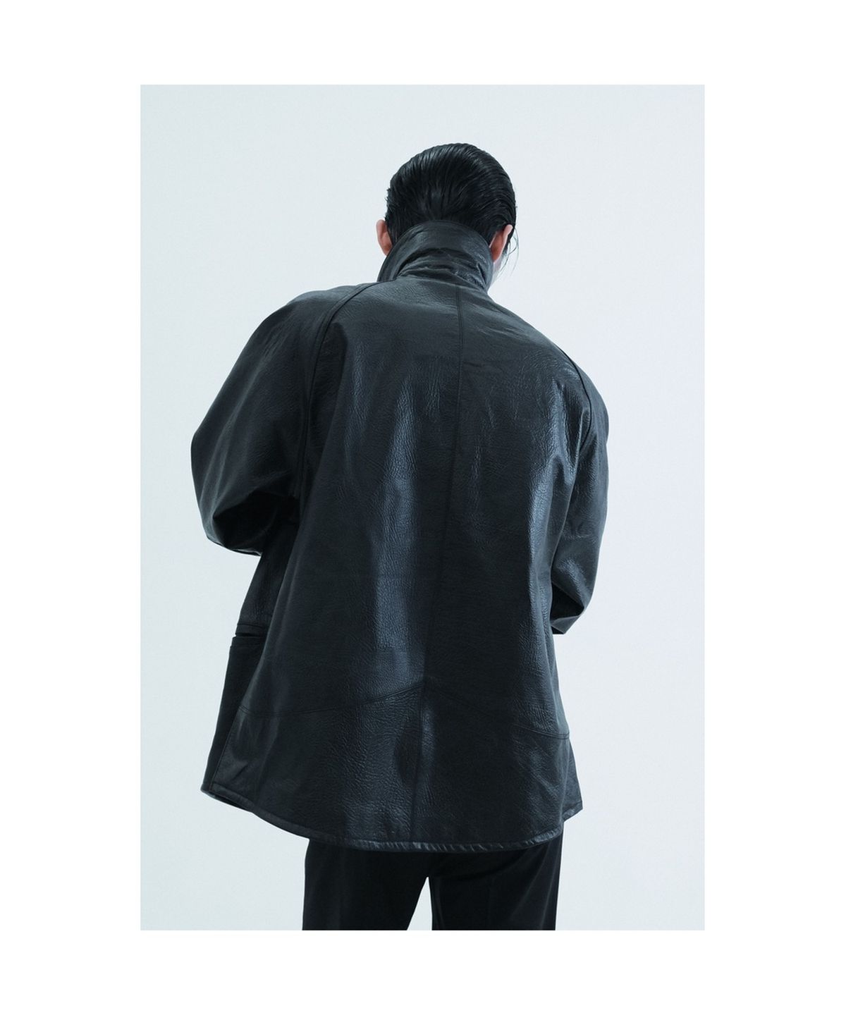 룬케이브(LUNECAVE) 가죽 오버사이즈 자켓