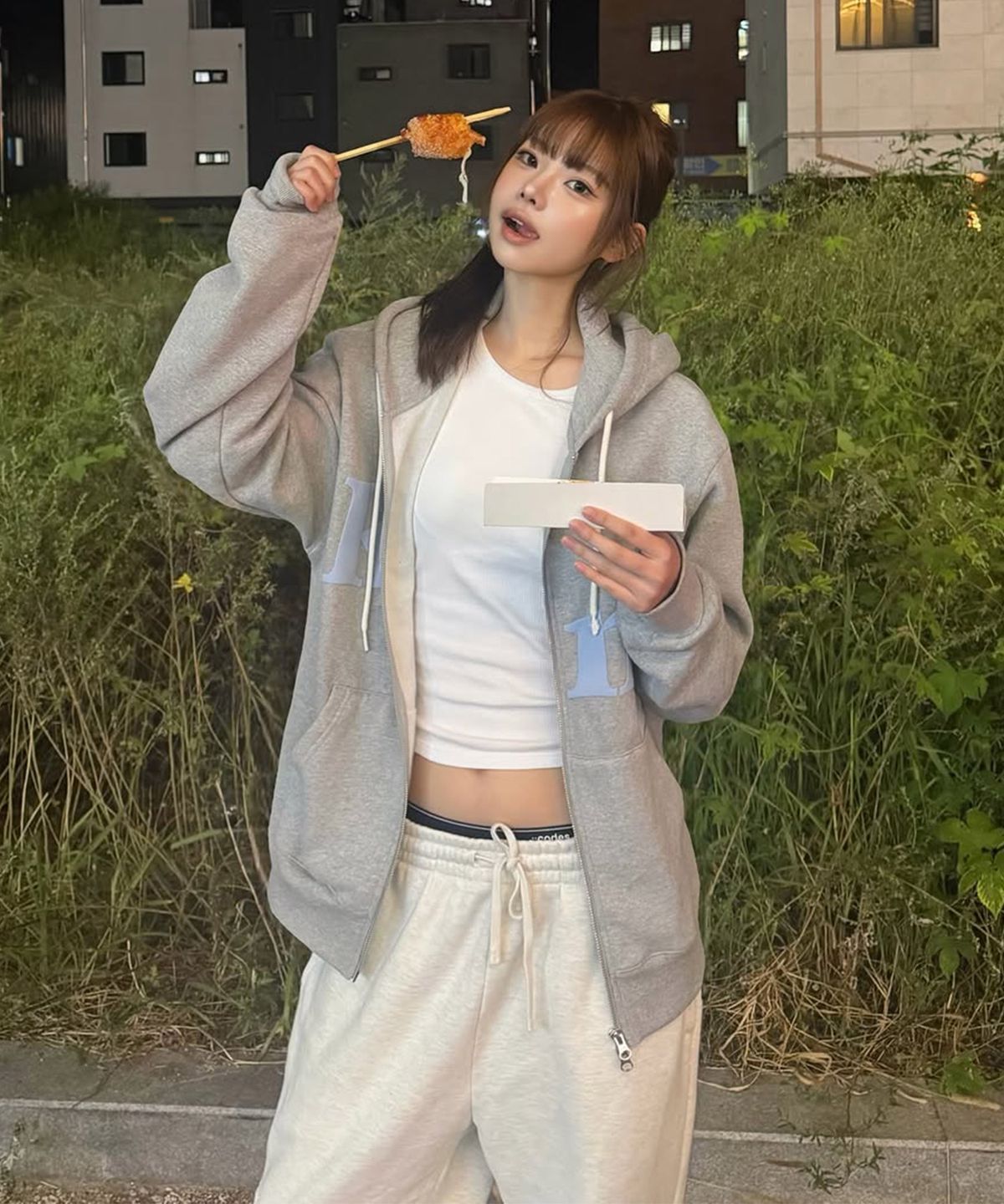 킴스 프레시 코튼 마켓(KIMS FRESH COTTON MARKET) (Unisex) Messy Alpha Logo Zip Hoodie Grey