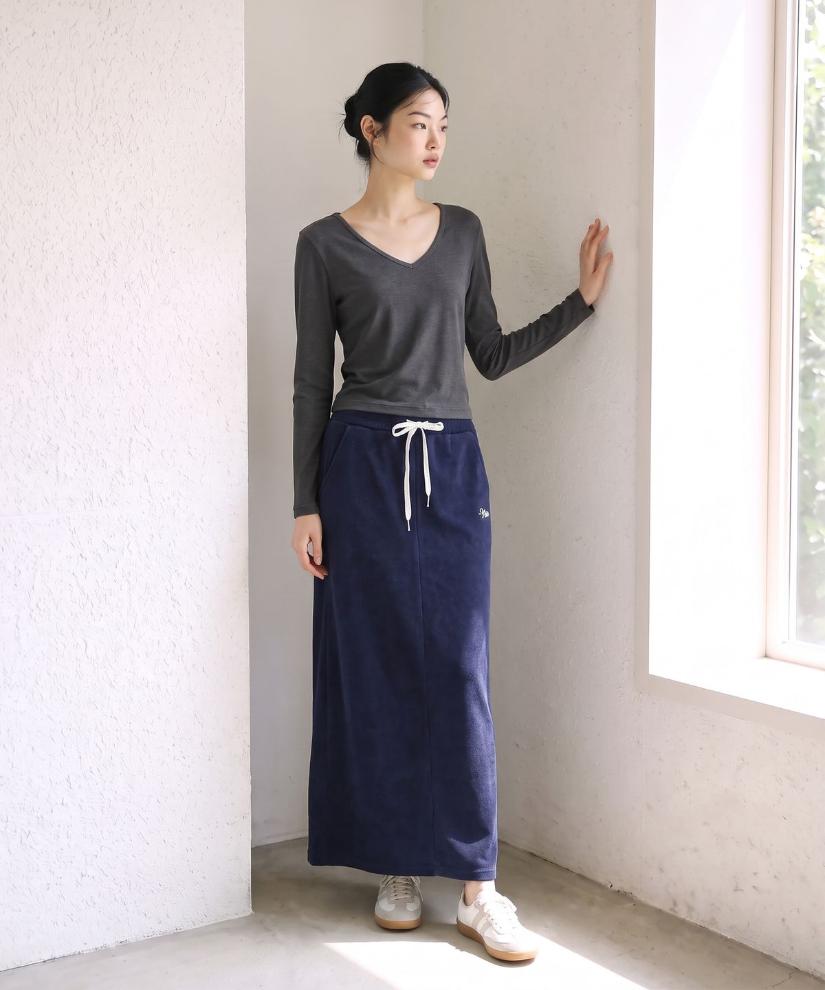 메타퍼(METAPHER) MET 데일리 브이넥 티셔츠 2컬러