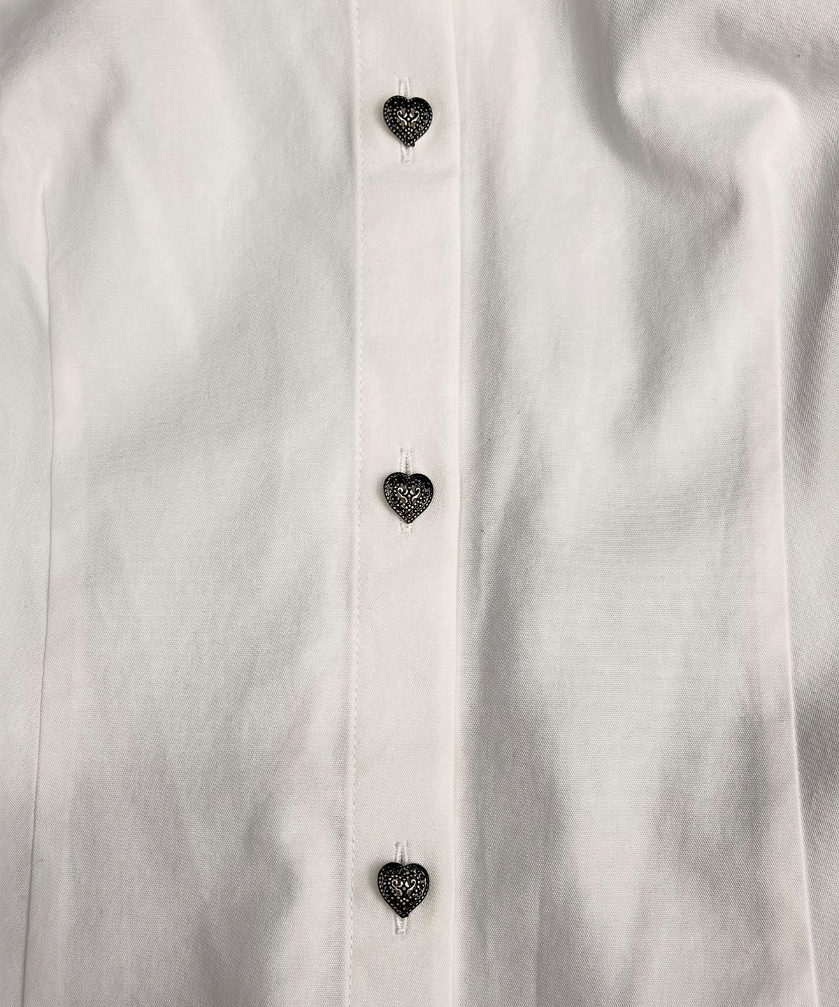 해빙(HAEBING) Heart Shaped Button-Up Shirt