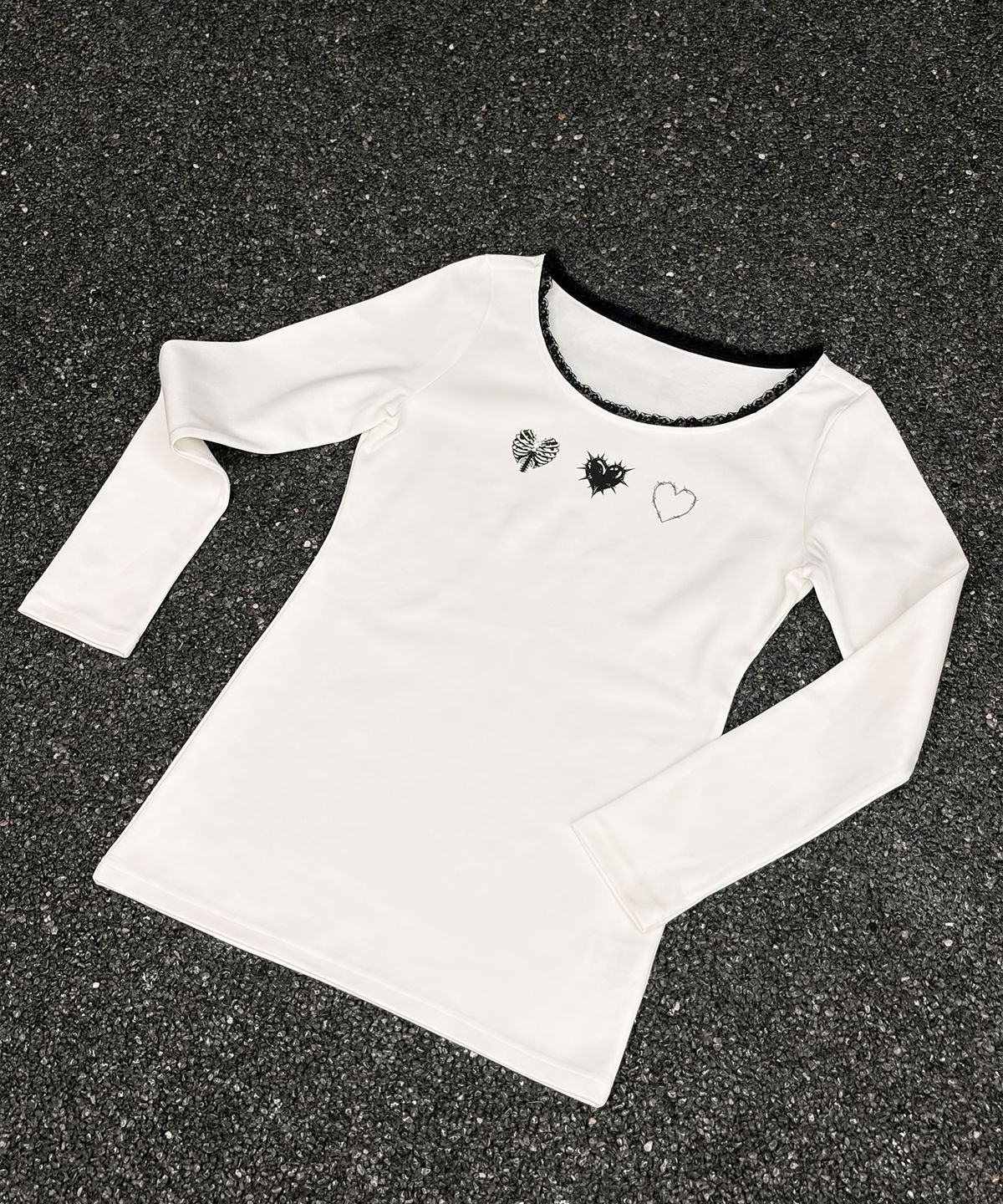 해빙(HAEBING) Punk Symbol Heart Long Sleeve