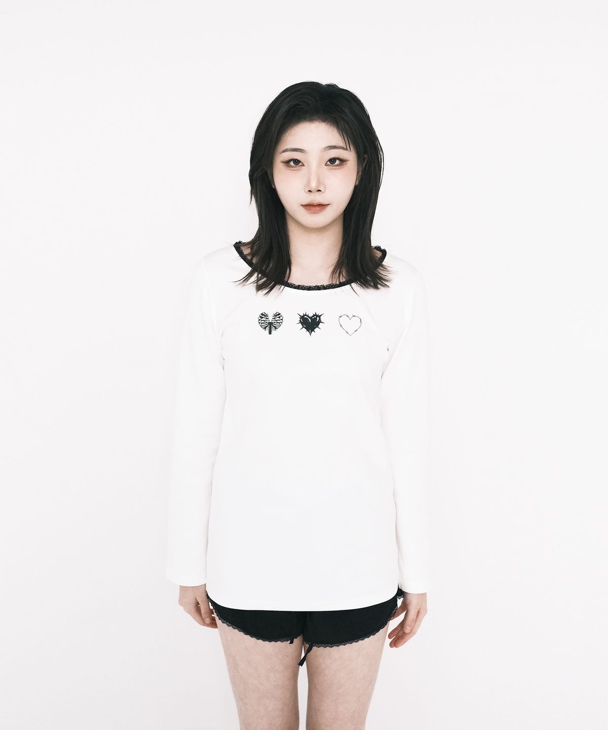 해빙(HAEBING) Punk Symbol Heart Long Sleeve