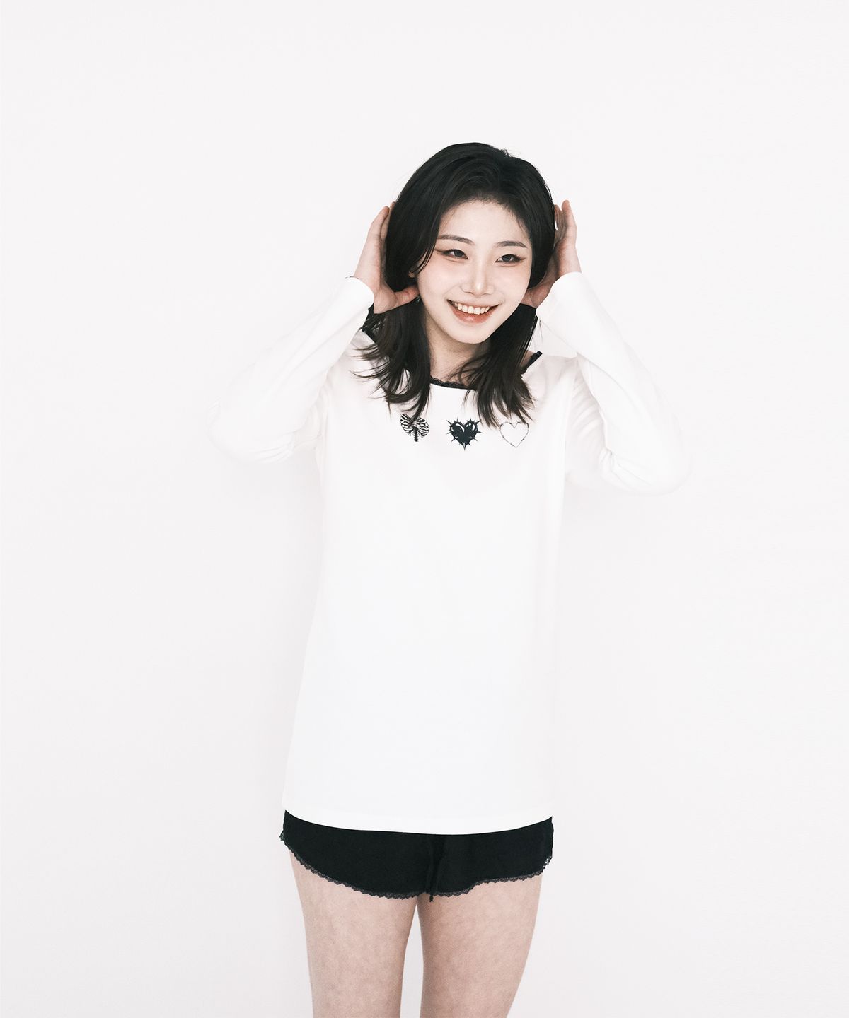 해빙(HAEBING) Punk Symbol Heart Long Sleeve
