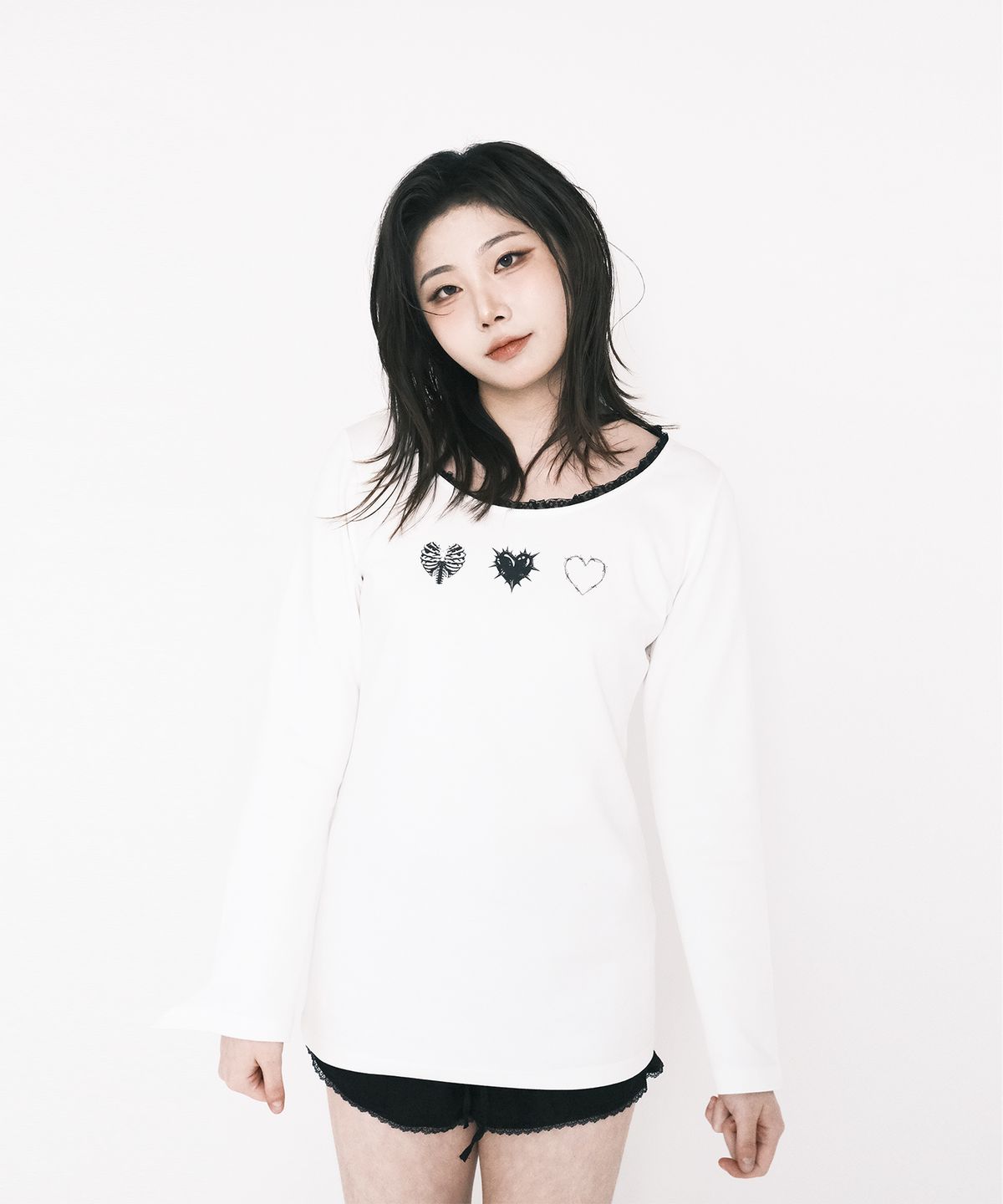 해빙(HAEBING) Punk Symbol Heart Long Sleeve