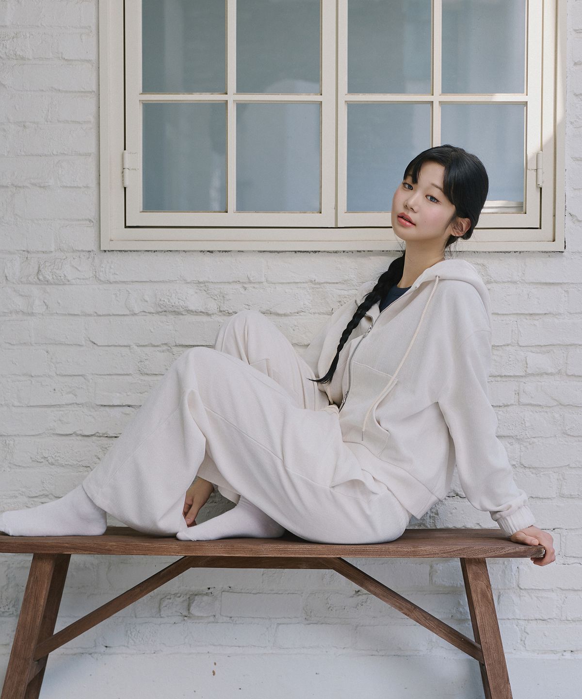 코랄리크(CORALIQUE) 소프트 셔닐 후드 집업 셋업 아이보리