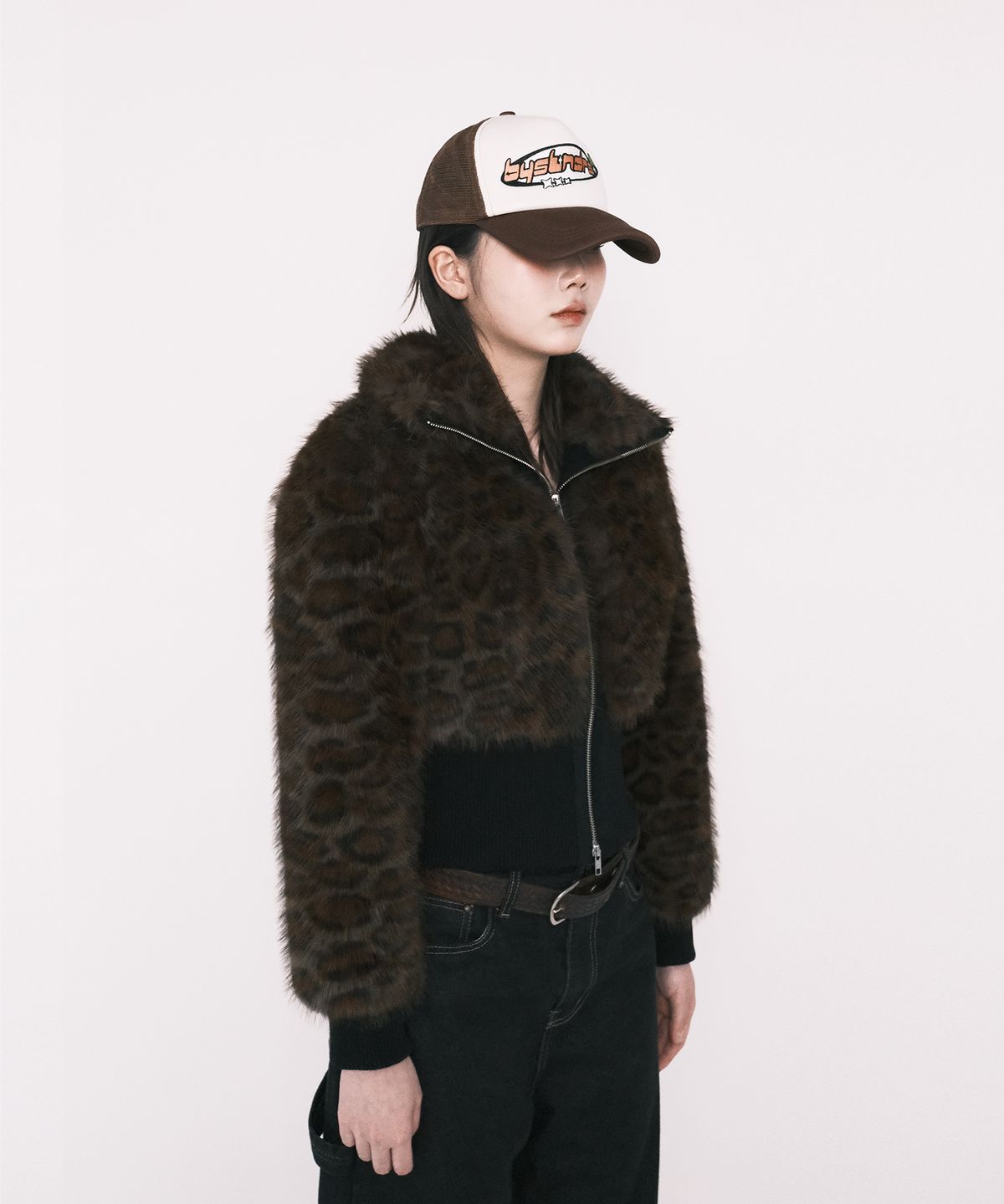 해빙(HAEBING) Half-Rib Leopard Fur Jacket