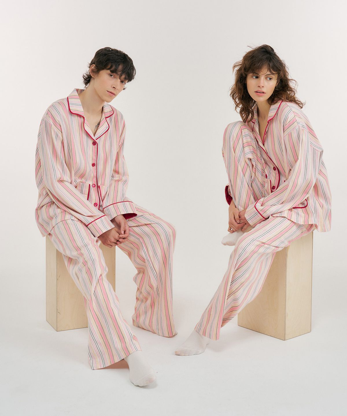 지즈 바이 울랄라(ZZZ BY ULLALA) 퍼스 긴팔 페어 핑크베이지 (21수)