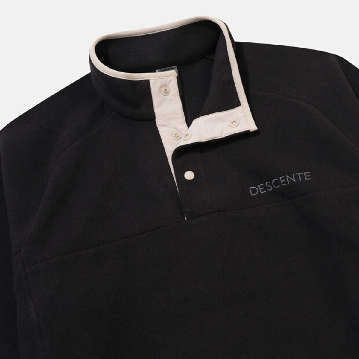 데상트(DESCENTE) 마이크로플리스 아노락 블랙 SR423UANN1