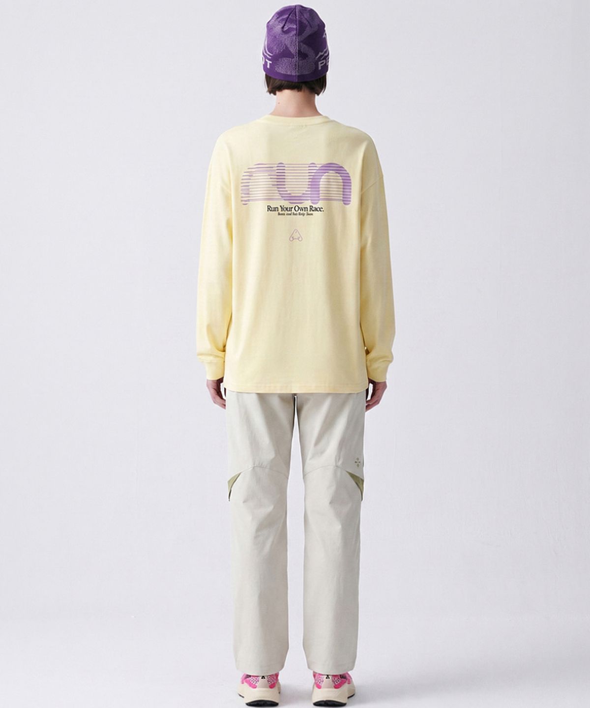 버튼서울(BUTTON SEOUL) 런 유어 오운 레이스 그래픽 롱슬리브 (3 COLOR)