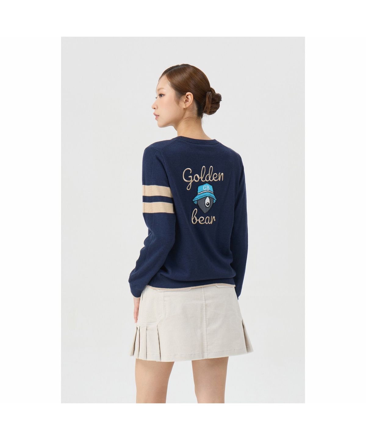 골든베어(GOLDEN BEAR) (여성) Back Graphic Crewneck Sweater G5WAW26001NYX