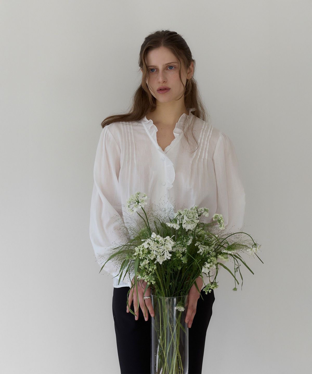 가더(GARDER) Sage Blouse (Ivory)