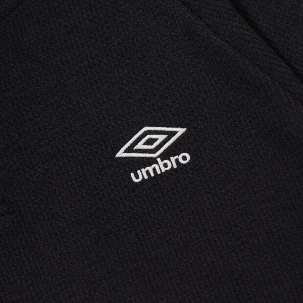엄브로(UMBRO) 우먼스 골지 후드 반집업 긴팔 티셔츠 블랙 UR322CRL99