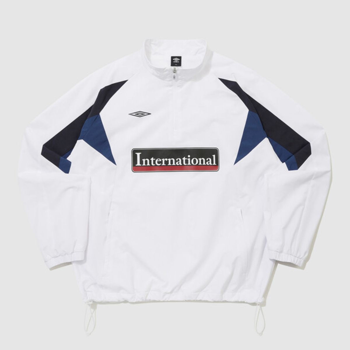 엄브로(UMBRO) 아이코닉 웜업 스탠넥 아노락 화이트 UR321SWT99