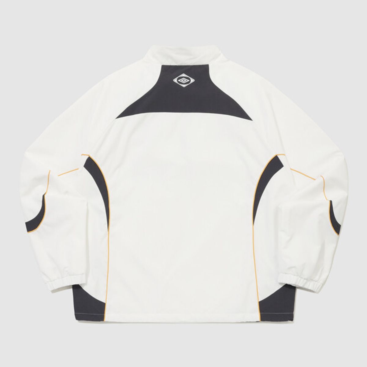 엄브로(UMBRO) HBL 네오 브릿 스탠넥 아노락 아이보리 UR321CWT96
