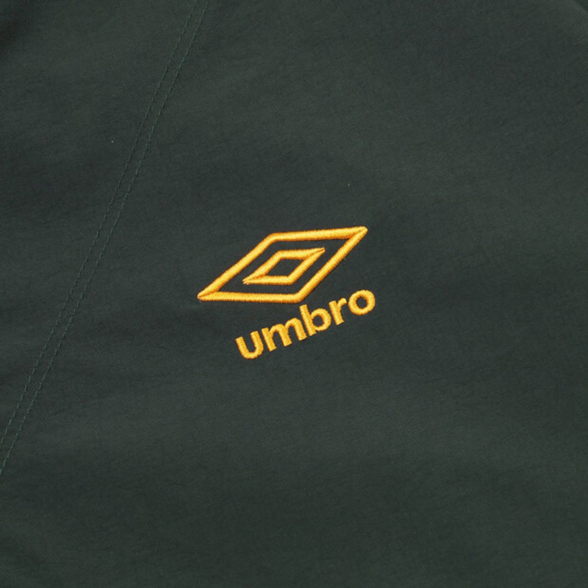 엄브로(UMBRO) 더비클럽 컬러블럭 후드형 아노락 그린 UR324CWT95
