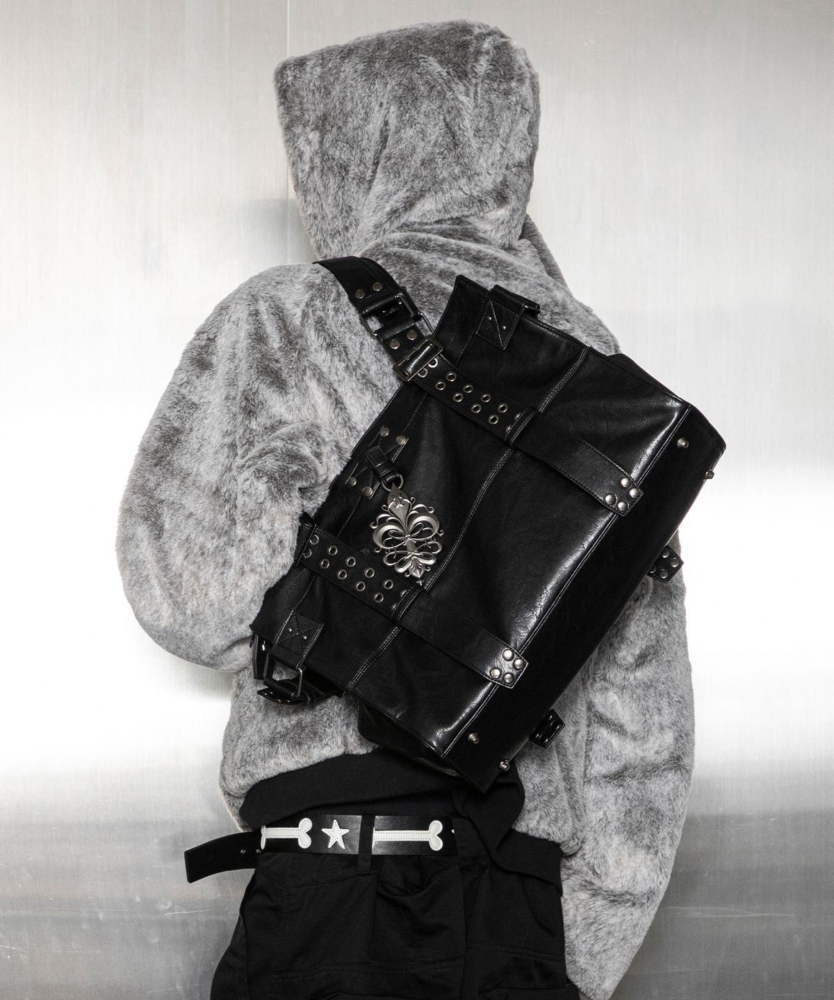 글랙(GLACK) GBOHD001 리스 포인트 리버시블 퍼 후드 집업 G26WZ006BK (BLACK)