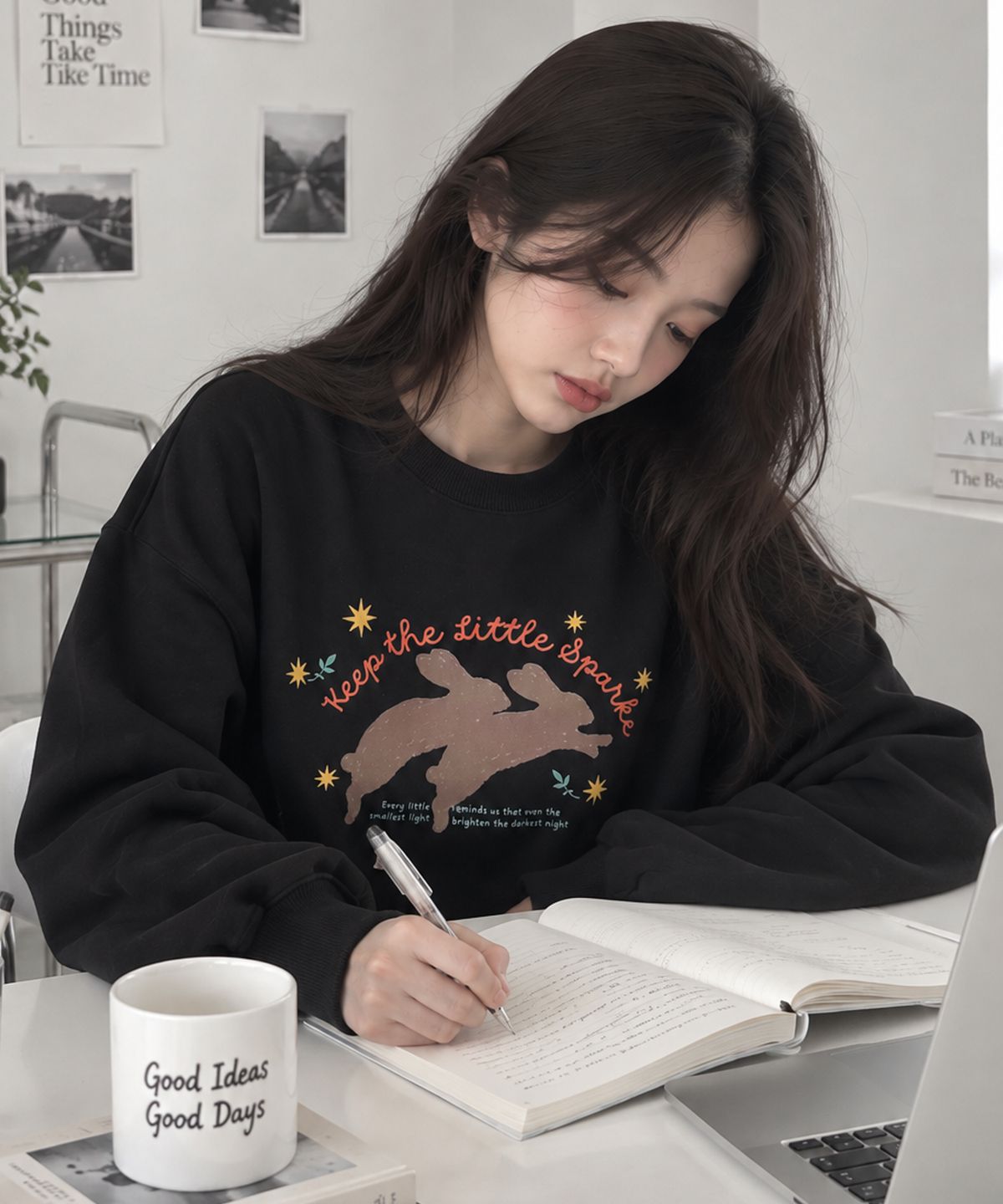 도톤(DOTON) KEEP THE SPARK SWEATSHIRT (Black)