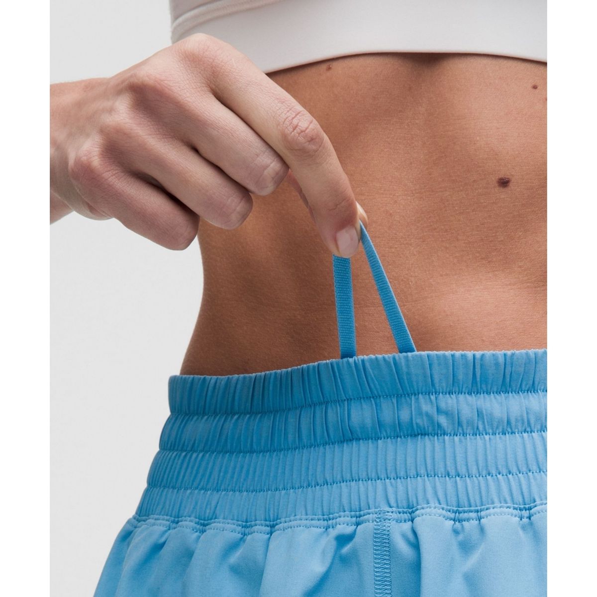 룰루레몬(LULULEMON) 셰이크 잇 아웃 하이라이즈 러닝 쇼츠 2.5inch  DEAM
