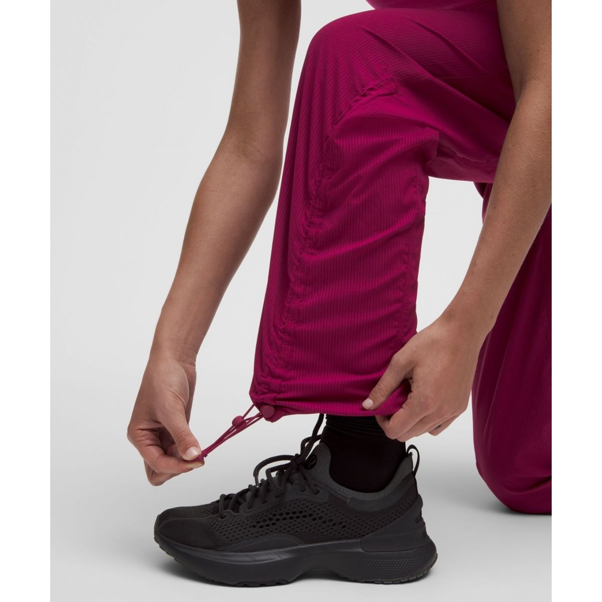 룰루레몬(LULULEMON) 댄스 스튜디오 릴랙스 핏 미드라이즈 팬츠  RARV